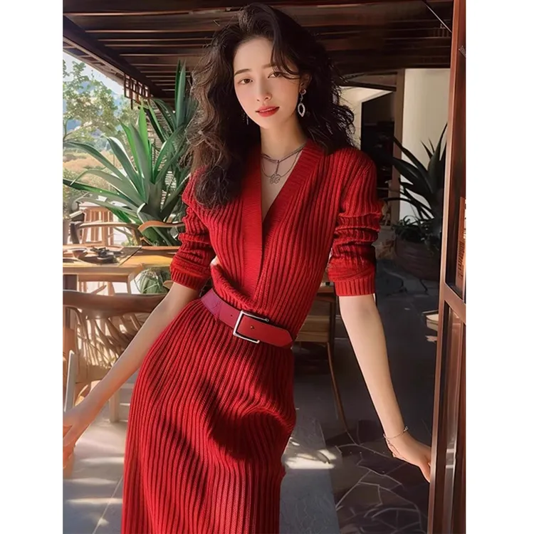 2024早秋新款红色针织连衣裙高级感气质轻奢御姐风情万种的长裙子
