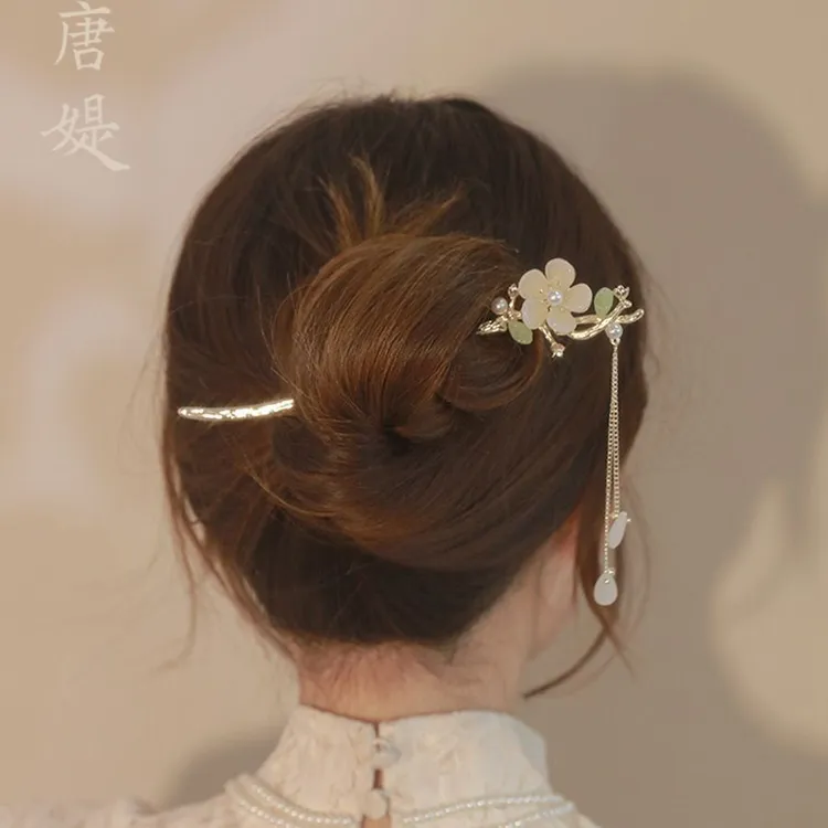 精致玉兰花流苏发簪简约现代盘发步摇簪子女古风旗袍汉服配饰发饰