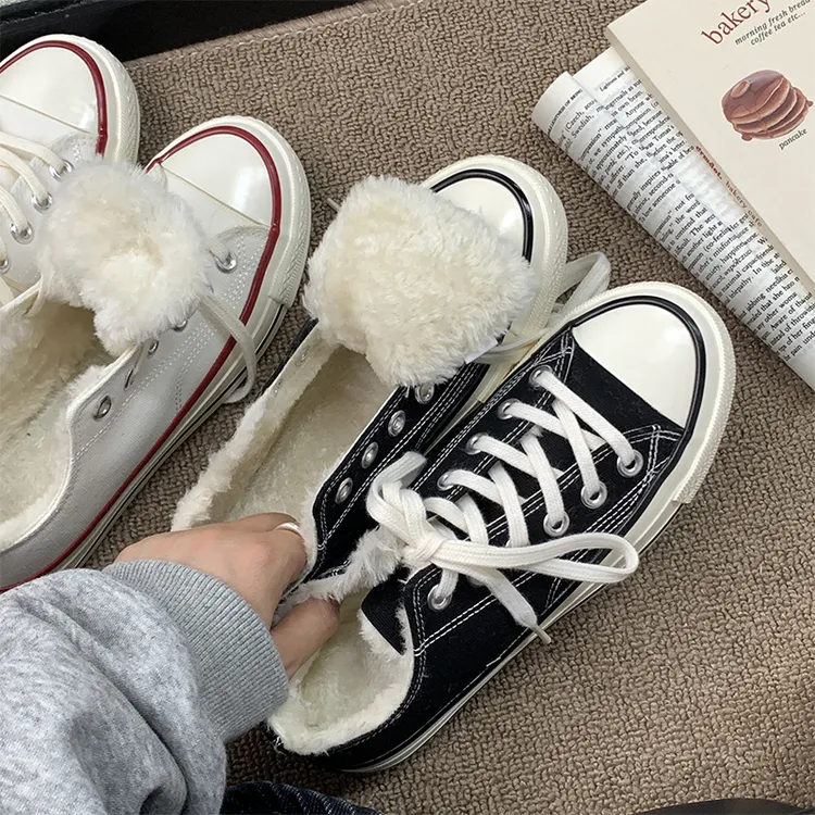 2025年冬季新款加绒保暖帆布鞋女ulzzang加棉加厚高帮情侣棉鞋潮