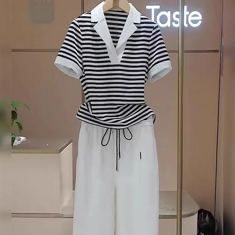 时尚休闲服两件套女装穿搭夏季薄清凉款简约条纹翻领短袖T恤套装
