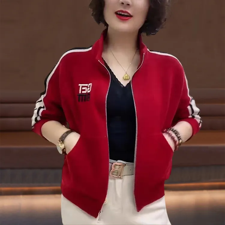 春秋季新款休闲短款运动外套女士时尚中年妈妈装洋气爆款百搭上衣