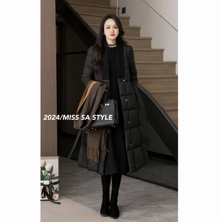 MISS SA 冬季爆款气质时尚拼接V领系带百搭长款羽绒外套 24119887