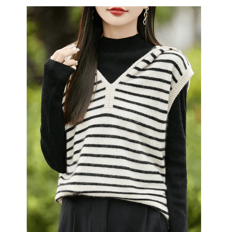 JG-830秋冬新款纯羊毛条纹帽衫马甲宽松针织时尚外穿无袖马夹
