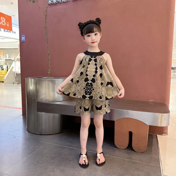 女童夏季洋气挂脖套装薄款儿童时髦碎花雪纺无袖女孩短裤两件套潮