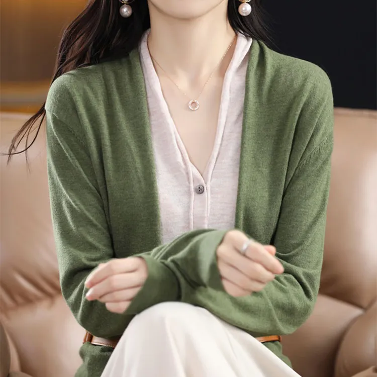软糯早秋精纺假两件V领针织开衫女2023法式新款宽松显瘦温柔