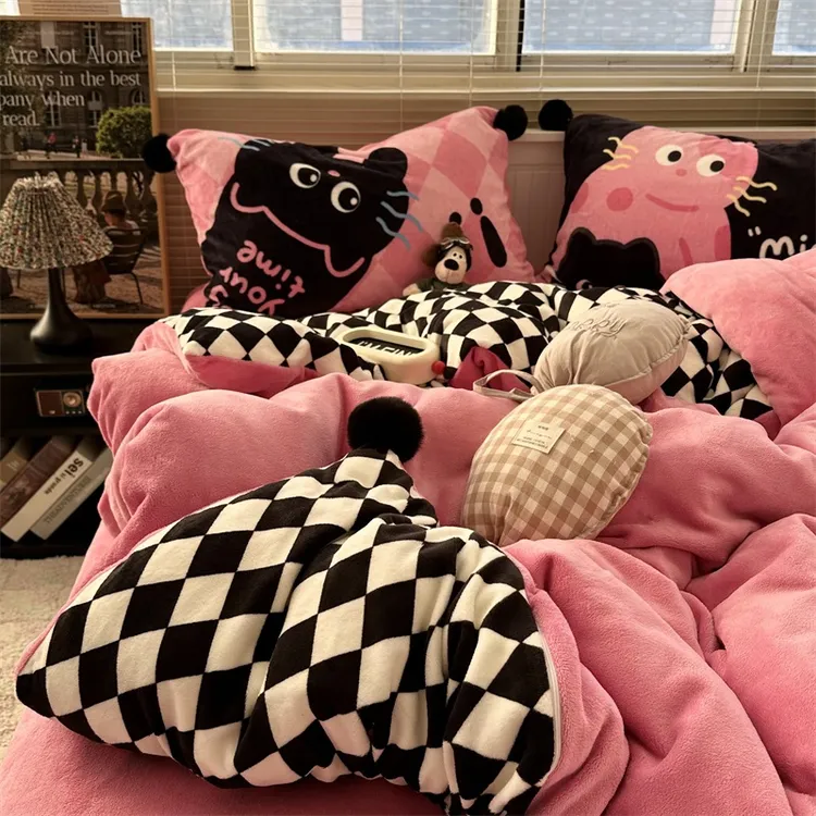 多巴胺少女ins猫咪可爱绒球冬季加厚牛奶绒四件套棋盘格珊瑚绒1.5