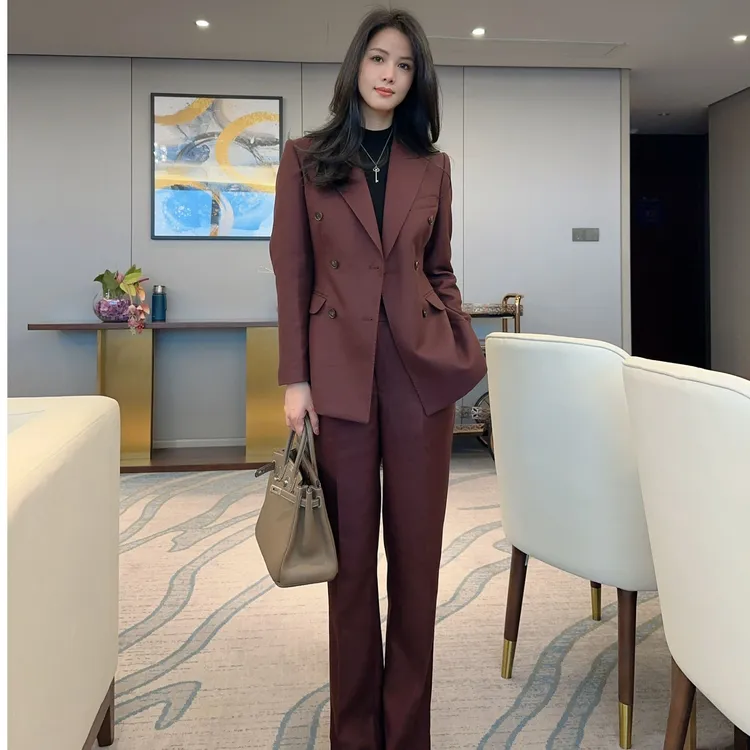 安可拉红秋冬款双排扣职业女士通勤西装修身显瘦直筒裤西服套装