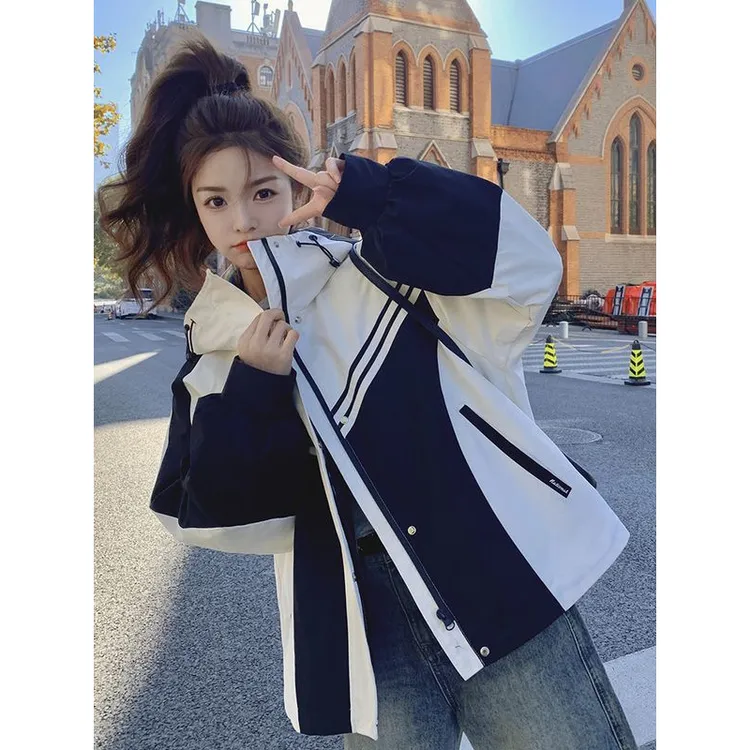 黑白撞色情侣冲锋衣外套女2024春季新款韩系宽松休闲连帽工装上衣