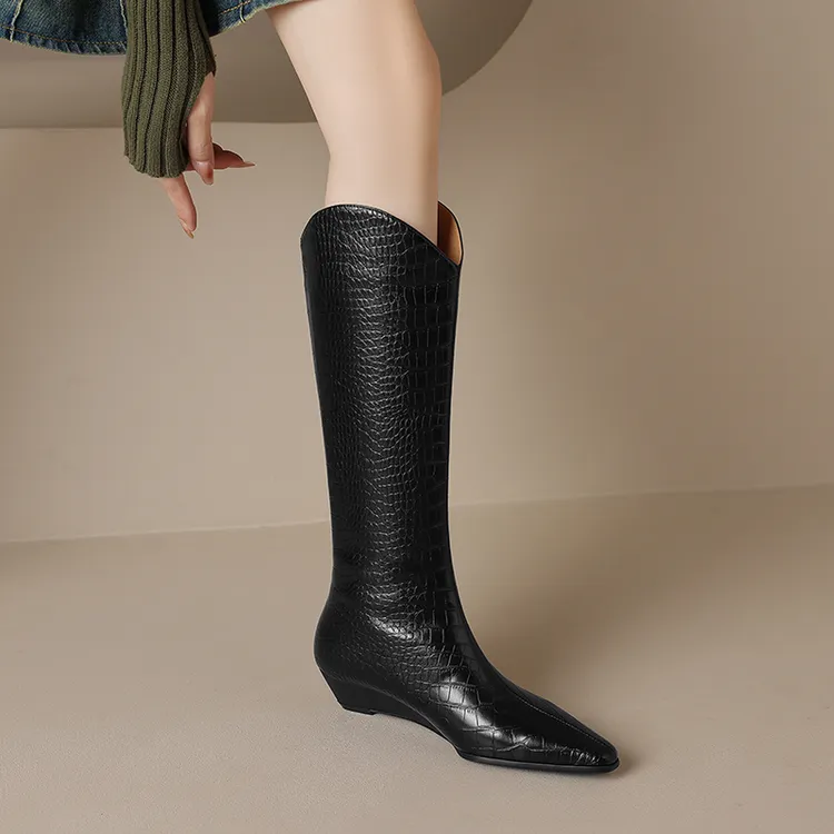 4CM复古风时尚真皮粗跟长筒靴女2024秋冬新款尖头中跟套筒骑士靴