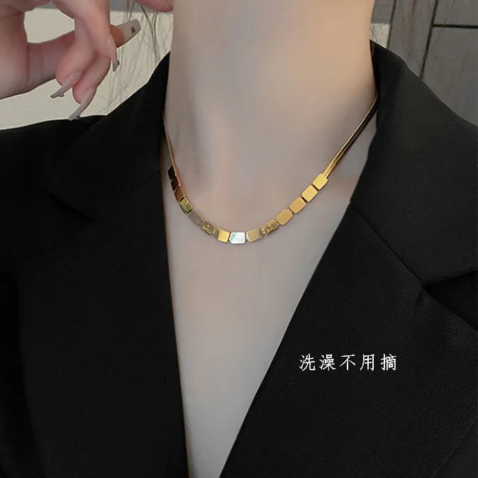 钛钢项链 LOVE方块锁骨链坠链时尚饰品轻奢不掉色百搭ins项链女款