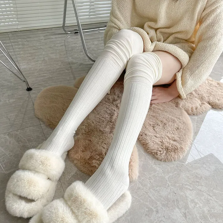 秋冬奶白色长筒袜子女黑色高筒jk日系大腿袜拼接针织过膝袜堆堆袜