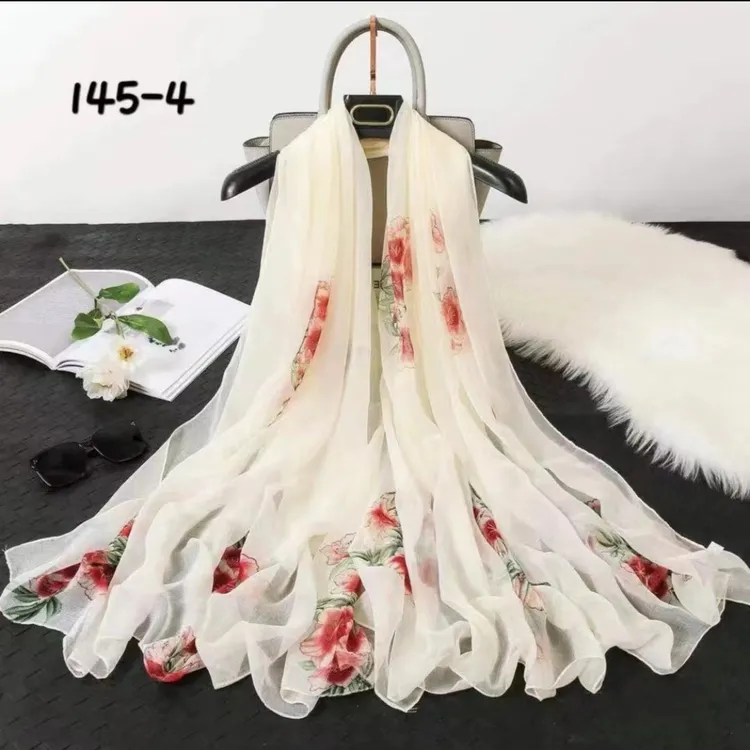 鳄鱼皱闭月羞花丝巾百搭夏季印花洋气女士春夏薄款围巾时尚高档