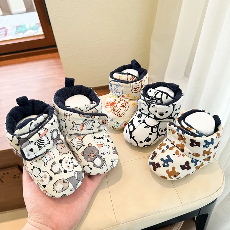 秋冬款0-1岁婴儿棉鞋加绒保暖软底鞋护脚加厚男女宝宝步前鞋11月