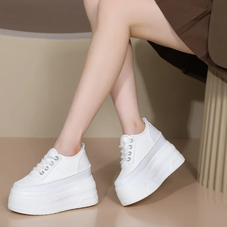 超高跟10、12CM皮面小白鞋女秋冬新款潮流百搭小个子内增高单鞋潮