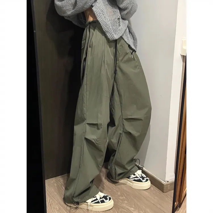 美式复古军绿色裤子男夏季冰丝薄款速干降落伞兵裤宽松阔腿工装裤