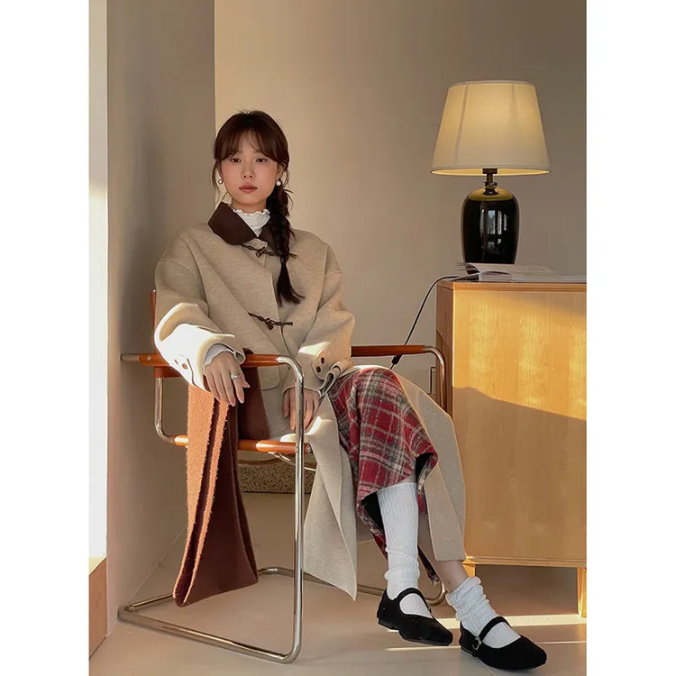 W391B G冬季新款通勤牛角扣毛呢外套女