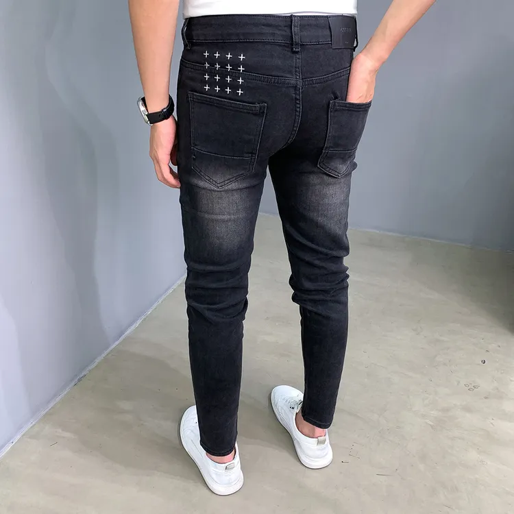 2025新款水洗黑色牛仔裤男潮流做旧刺绣百搭修身小脚显瘦弹力长裤