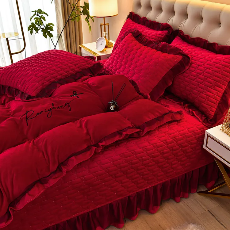 刺绣款宝宝绒毛绒床盖款三件套四件套加厚奶绒加绒夹棉双面绒大红