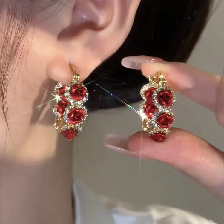 铜合金锆石耳饰 高端闪耀玫瑰花百搭经典耳环925银针复古红色轻奢