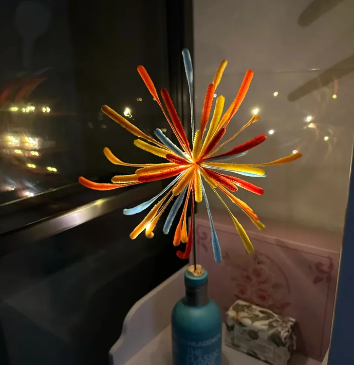新年扭扭棒仿真烟花手工diy材料包会发光手工烟花扭扭棒