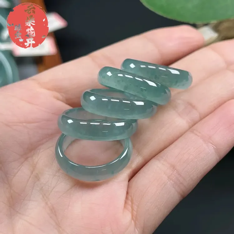 天然翡翠A货 翡翠指环戒圈蓝水戒指 通透时尚精美浅绿戒圈