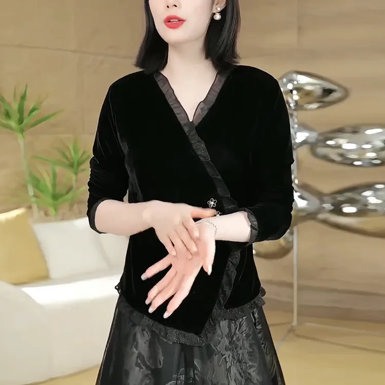 法式气质衬衫女士2024秋冬新款洋气休闲显瘦不规则丝绒打底衫上衣