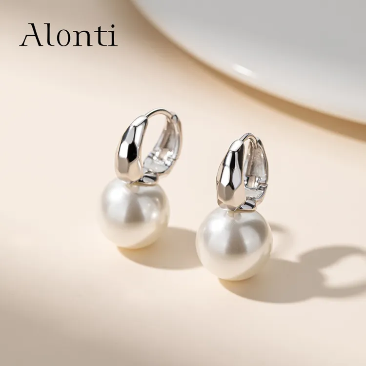 925银耳饰 小众气质珍贝珠银耳环女2025火爆款新款轻奢高级感耳坠