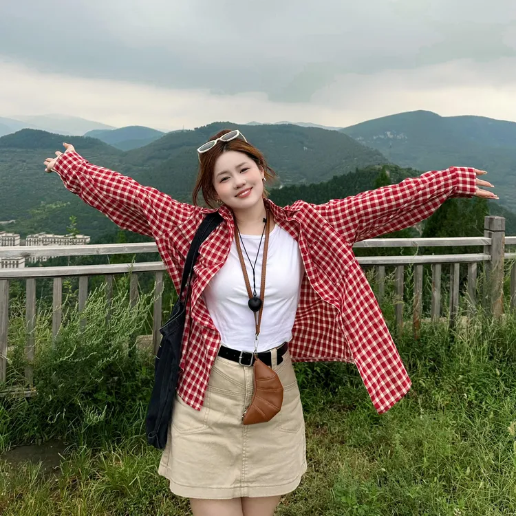 美式休闲红色格子衬衫女2025新品设计感可盐可甜小众宽松衬衣外套