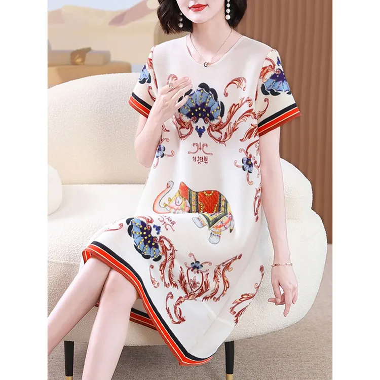 高贵洋气大码女装褶皱连衣裙2025夏季新款圆领宽松印花妈妈装裙子