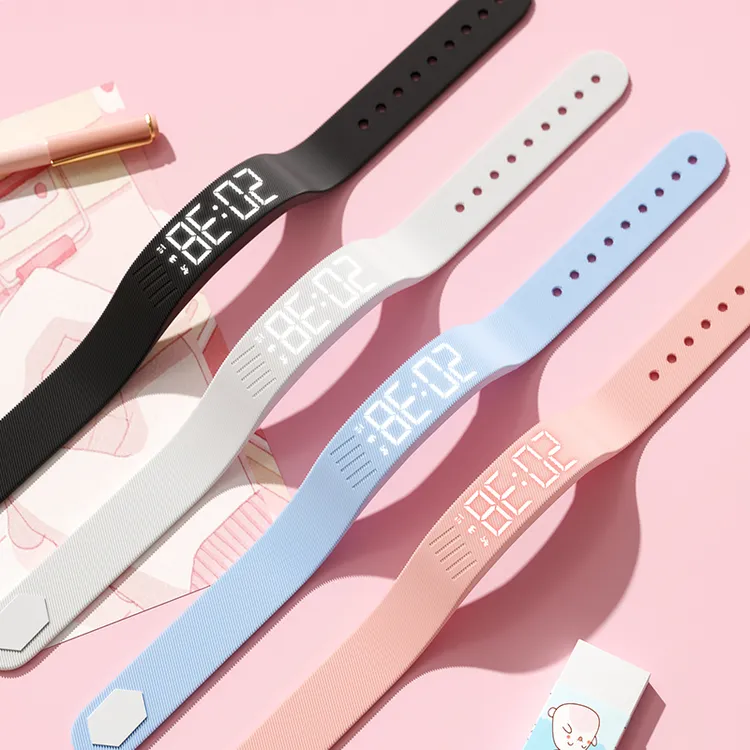 科时中学生手表女款生活防水无声震动闹钟儿童高中生智能电子手环