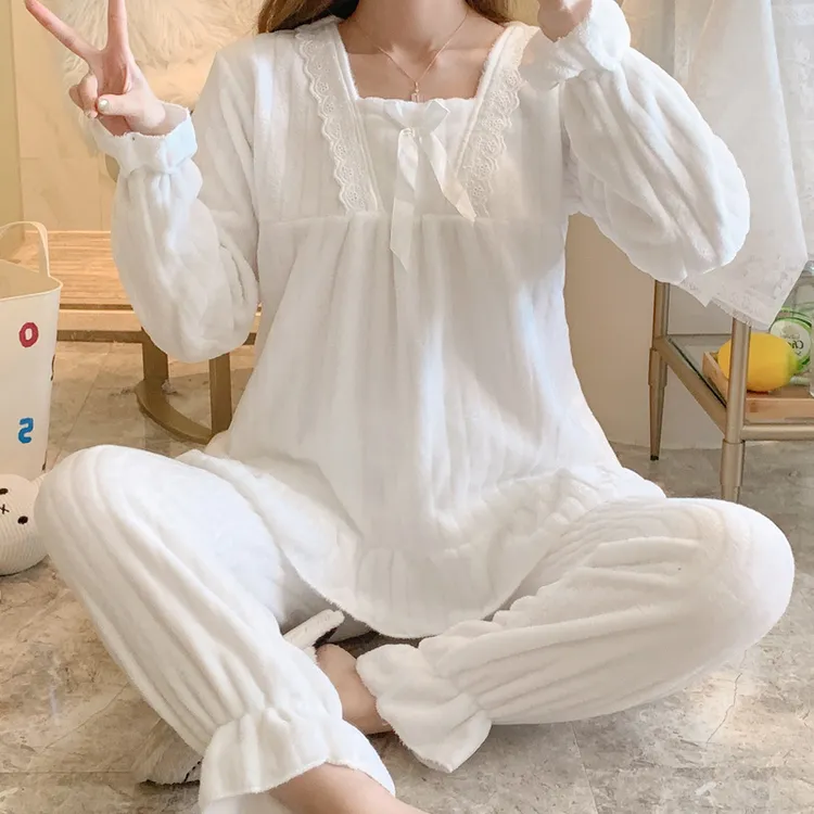 睡衣女秋冬款加厚保暖珊瑚绒居家新款法兰绒冬季家居服两件套装