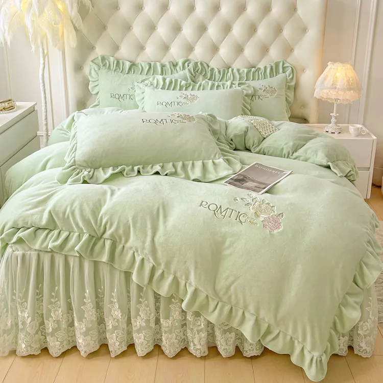 冬季加厚牛奶绒四件套双面珊瑚绒法兰绒公主被套床裙纯色蕾丝花边