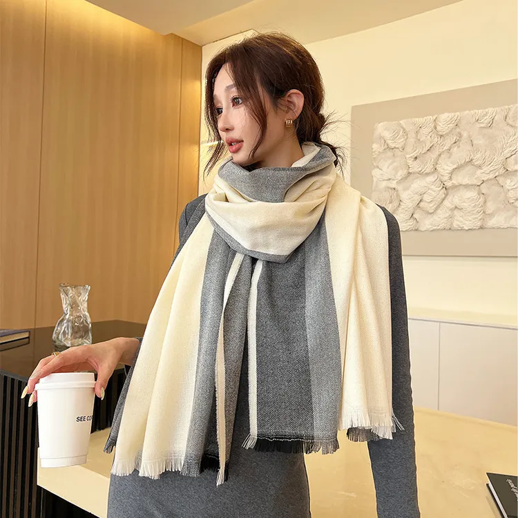 Love is long绵羊毛拼色围巾2026新款极简设计感简约百搭围脖女