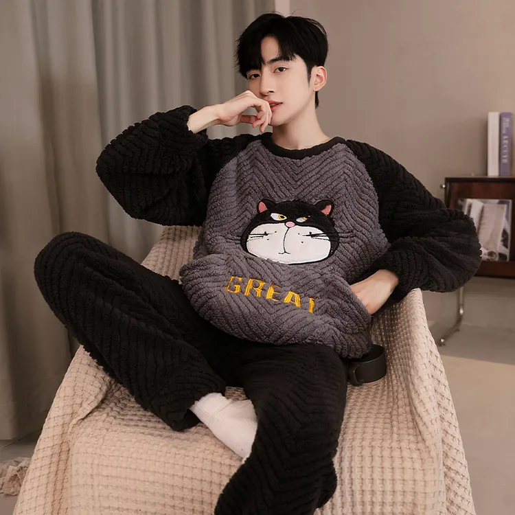 2023年新款珊瑚绒睡衣男士冬季加绒加厚法兰绒卡通家居服套装外穿