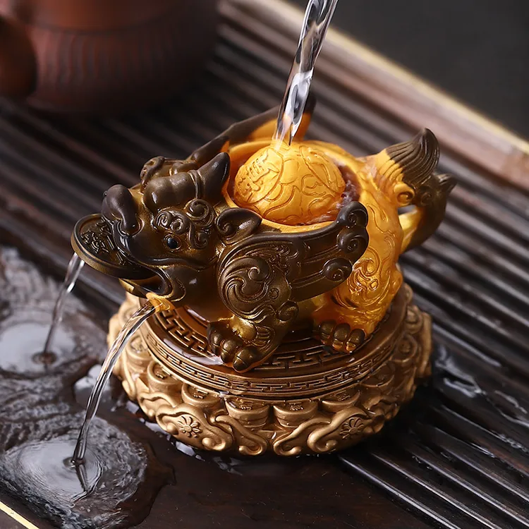 变色茶宠喷水貔貅摆件家用创意和尚大号摆设茶玩瑞兽中式精品茶器
