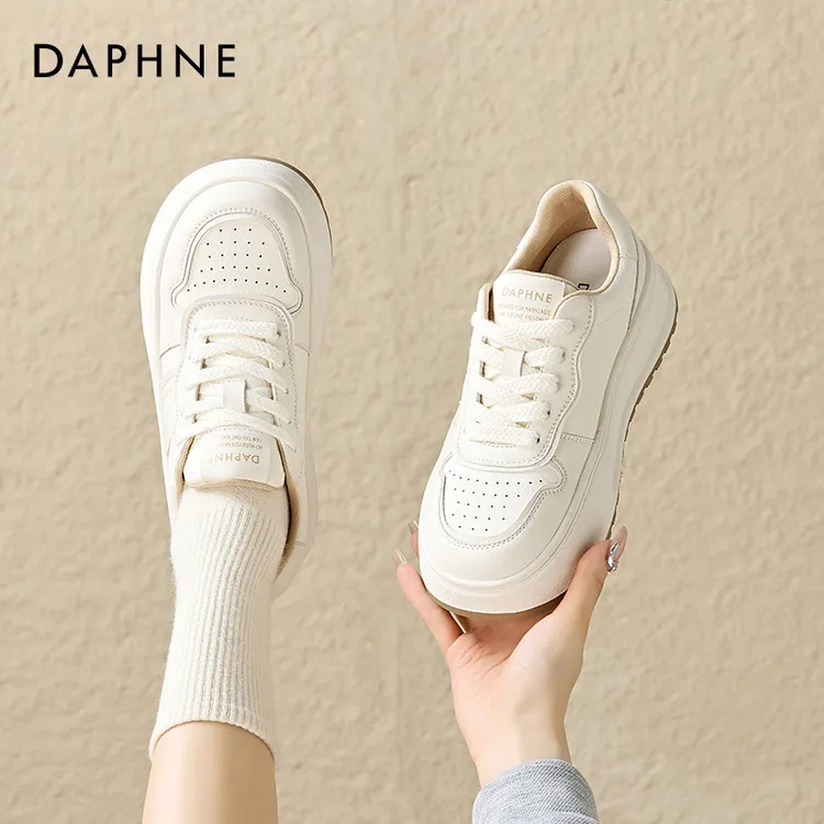 达芙妮厚底百搭小白鞋女2025冬季新款板鞋女款软底休闲运动鞋女鞋