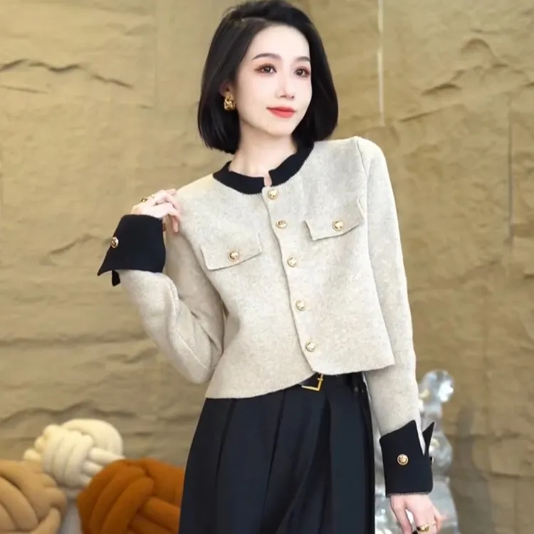 洋气女装显瘦时尚秋冬法式爆款2024新款设计感毛衣开衫