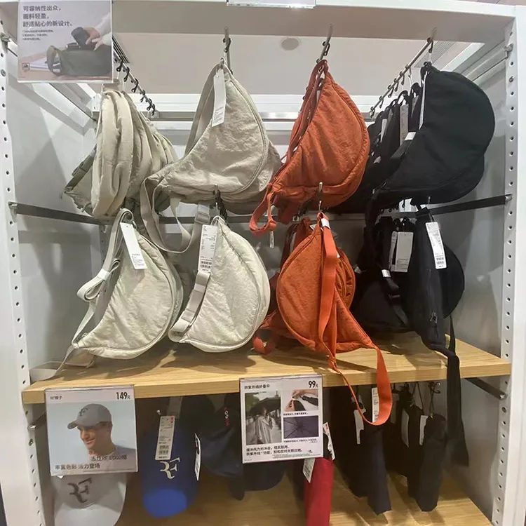 日系小众休闲女斜挎包男女同款尼龙饺子包学生单肩包布包