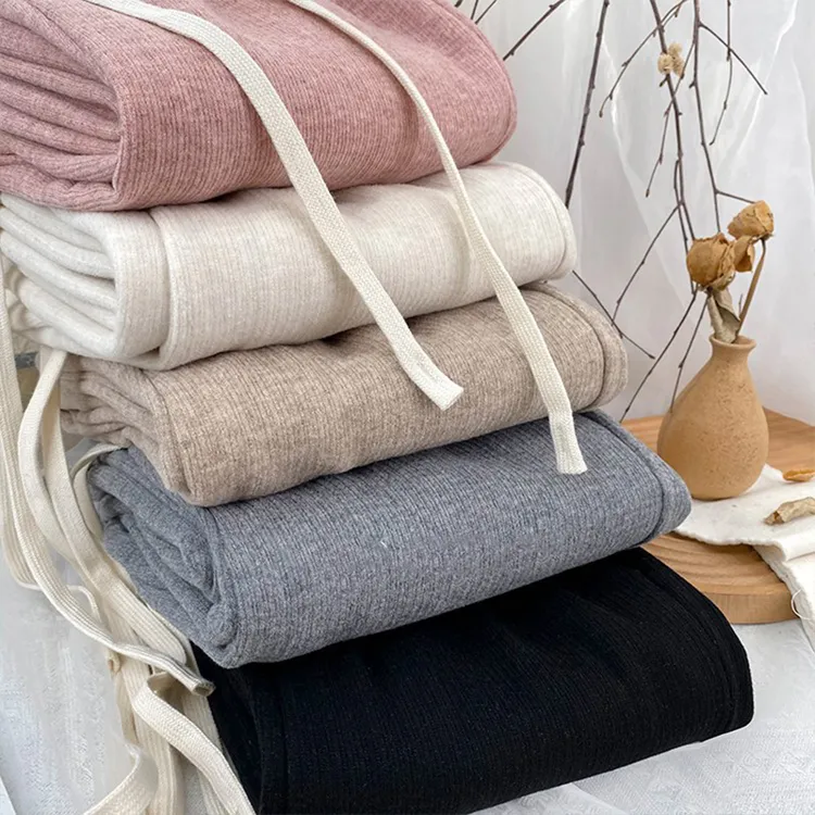 窄版阔腿裤女秋冬款2025新款秋冬燕麦色加绒针织休闲条绒云朵裤女