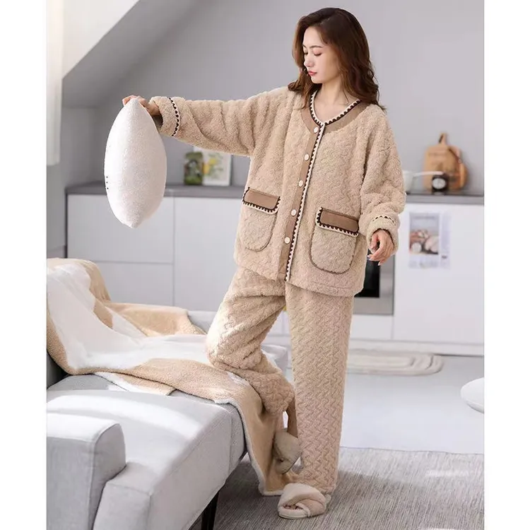 新款套装睡衣加厚保暖珊瑚绒女士开衫法兰绒加绒秋冬季外穿家居服