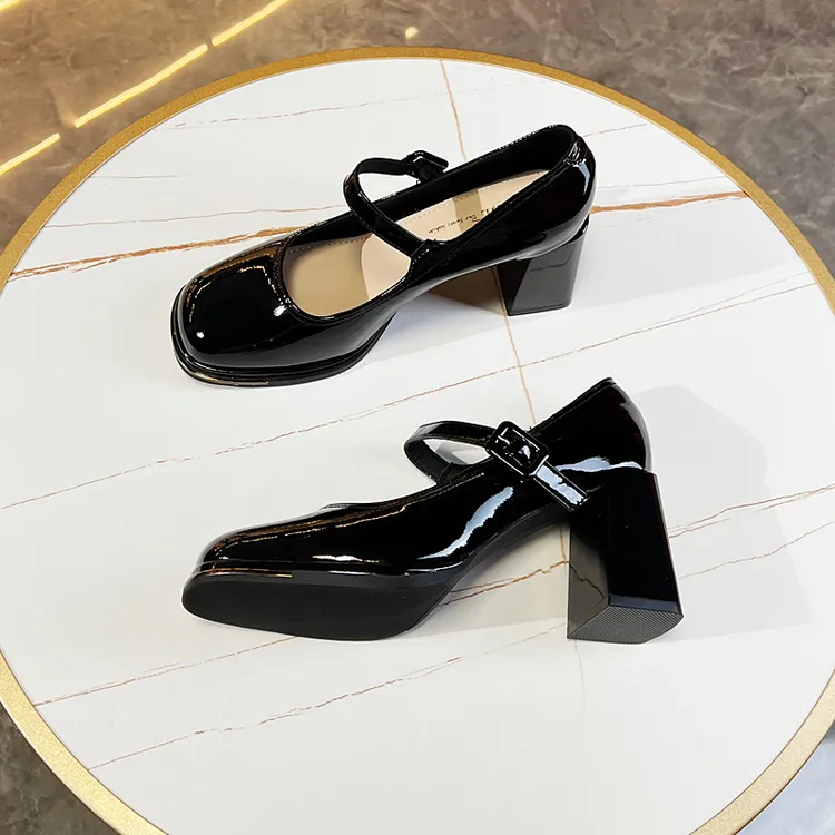 浅口粗跟高跟鞋女2024春秋新款一字扣带漆皮金属方头玛丽珍单鞋