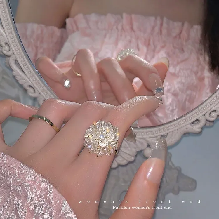 合金亚克力戒指 轻奢花朵戒指女新款潮气质冷淡风精致食指