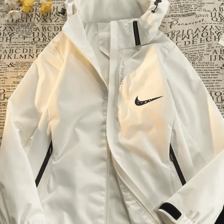 品牌秋冬男女户外冲锋衣休闲运动防水防风情侣男女同款拆卸帽外套