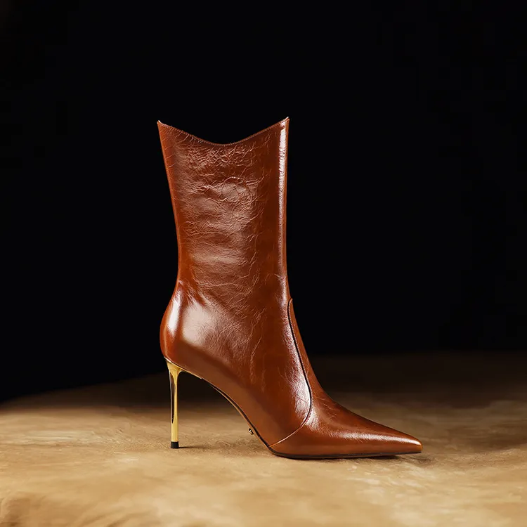 气质尖头超模靴高端真皮中筒靴女时髦小短靴冬季新款网红细跟靴子