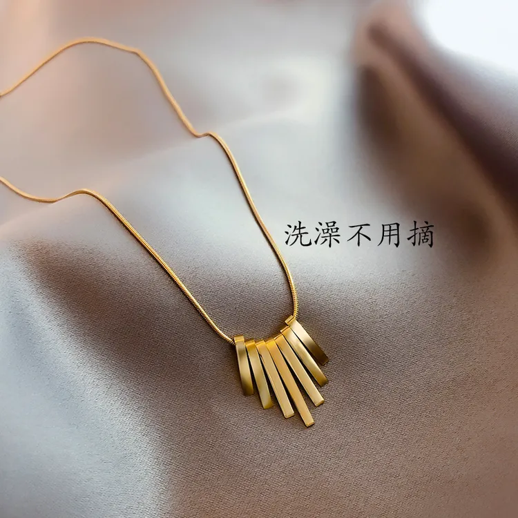 钛钢项链 扇形项链~ins冷淡风锁骨链气质小众吊坠轻奢高级感女