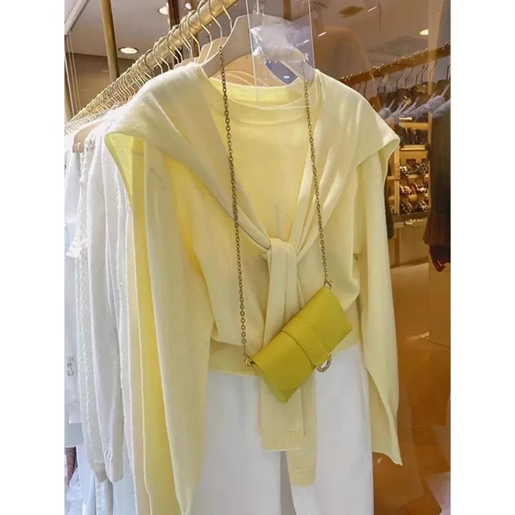 鹅黄色小众设计感披肩长袖针织衫女秋冬新款慵懒风宽松显瘦上衣in