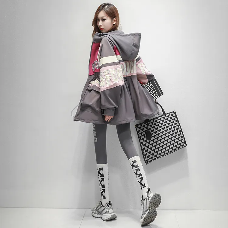 风衣女2025新款秋高端重工刺绣拼接收腰中长款冲锋衣工装防水外套