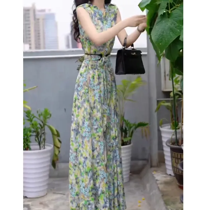 2024夏季新款女装网红时尚潮流韩版小众百搭休闲碎花连衣裙长款晨