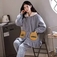 44-高颜值白色翻领口袋黄灰色开扣长袖长裤套装