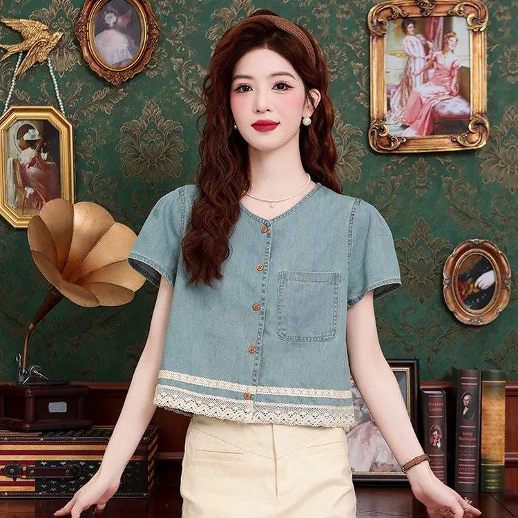 圆领小飞袖蕾丝拼接牛仔衬衫女夏季新款设计感小众气质时尚上衣